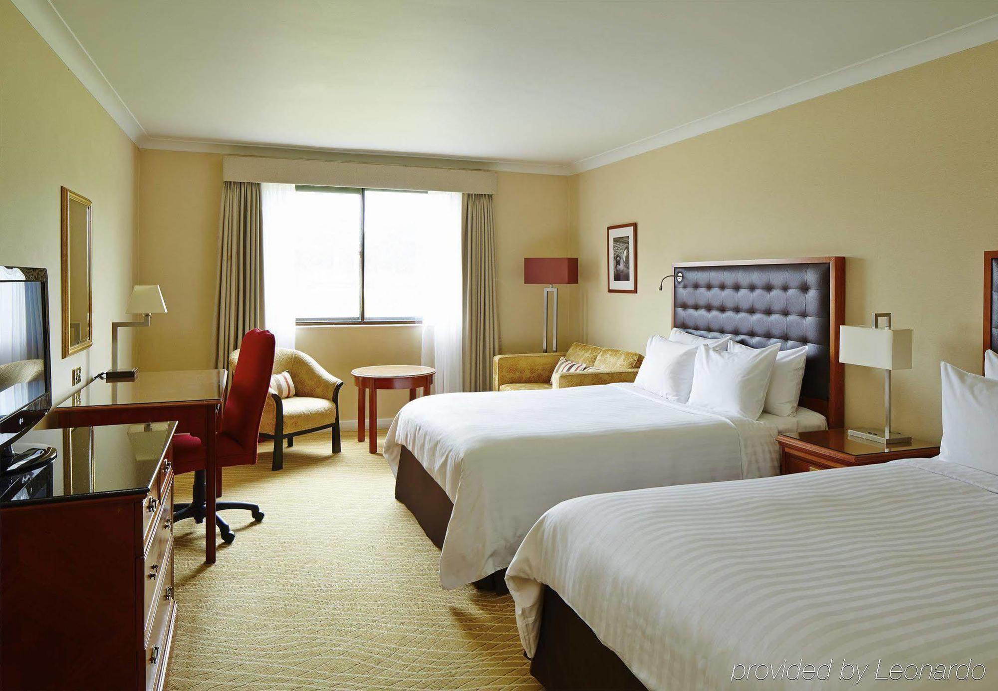 Delta Hotels By Marriott Cheshunt Broxbourne Exterior foto